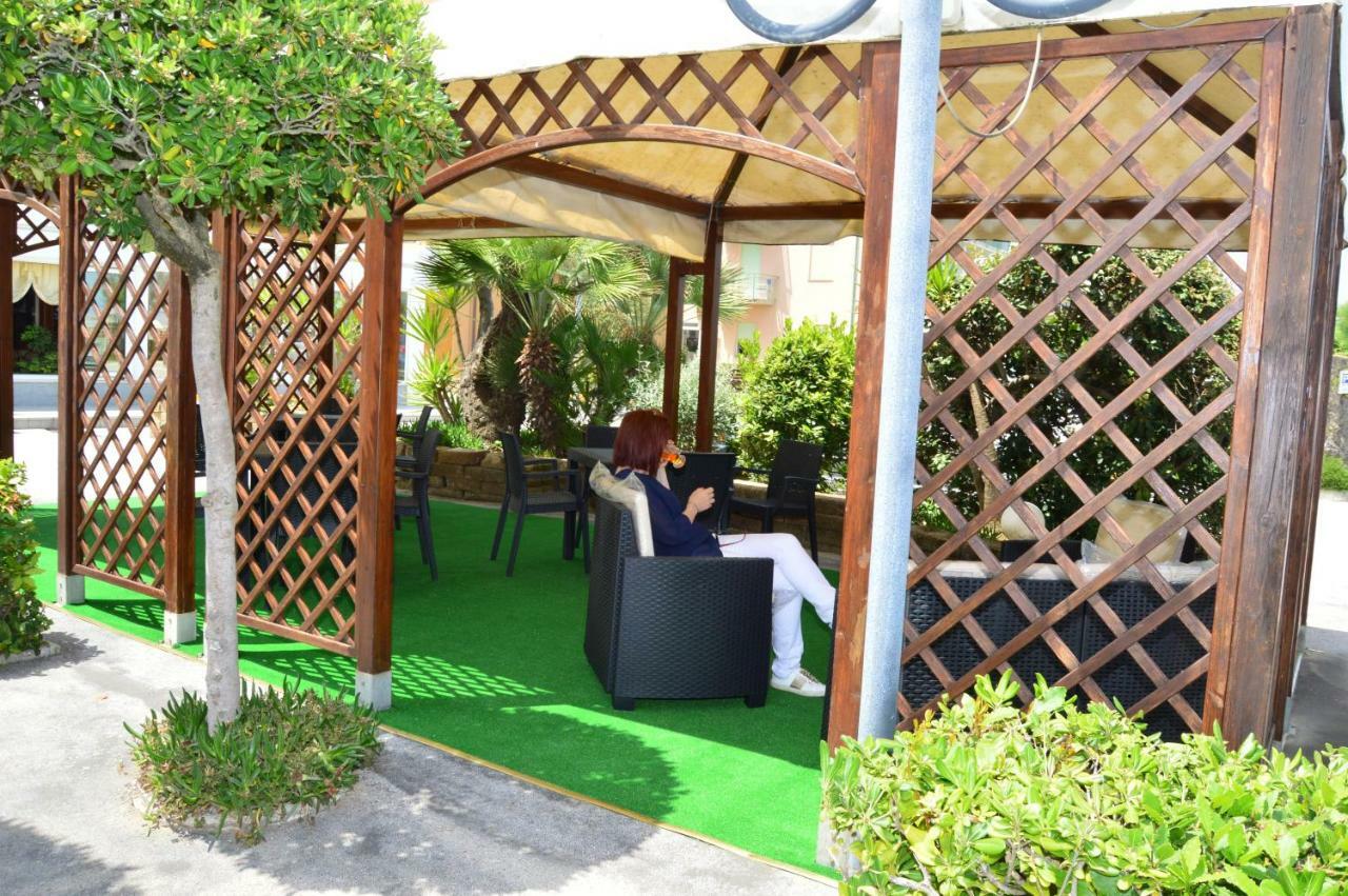 Hotel Perla Senigallia Esterno foto