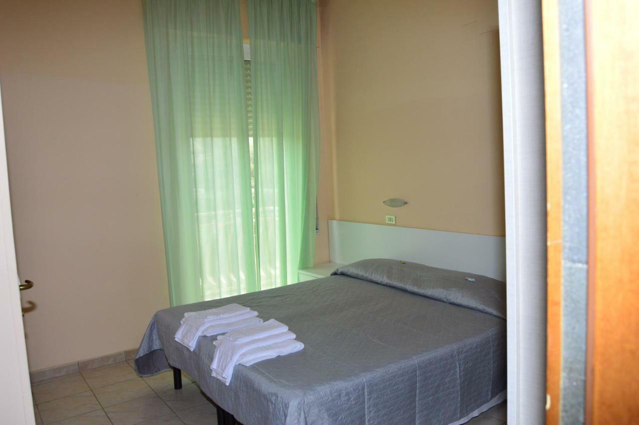 Hotel Perla Senigallia Esterno foto